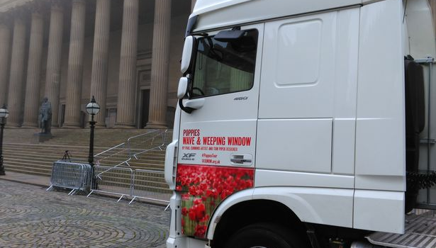 Tower of London Poppies arrive in Liverpool!